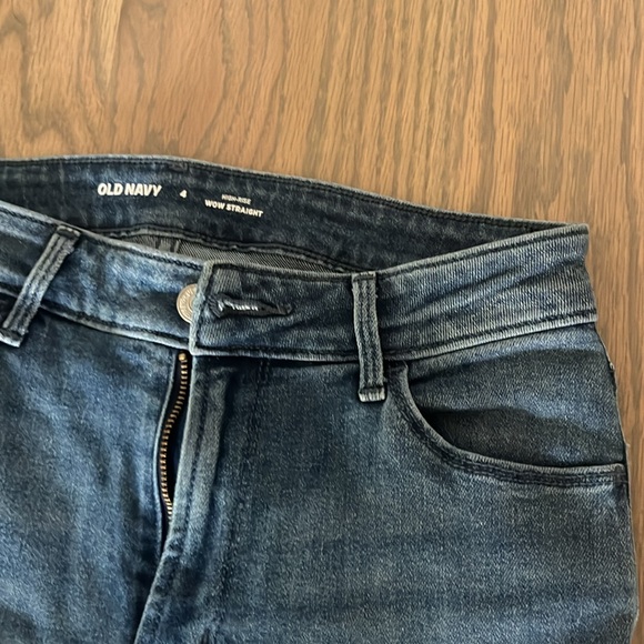 Old Navy High Rise Wow Straight Medium Wash Jeans - Picture 2 of 4